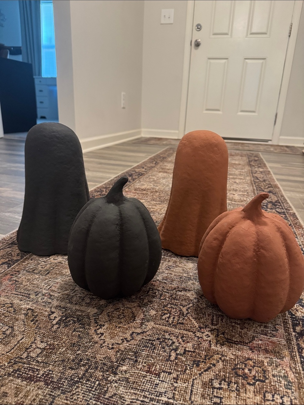 Halloween Jackolanterns and Ghost Décor Set - Terra-cotta and Black - Picture 3 of 3